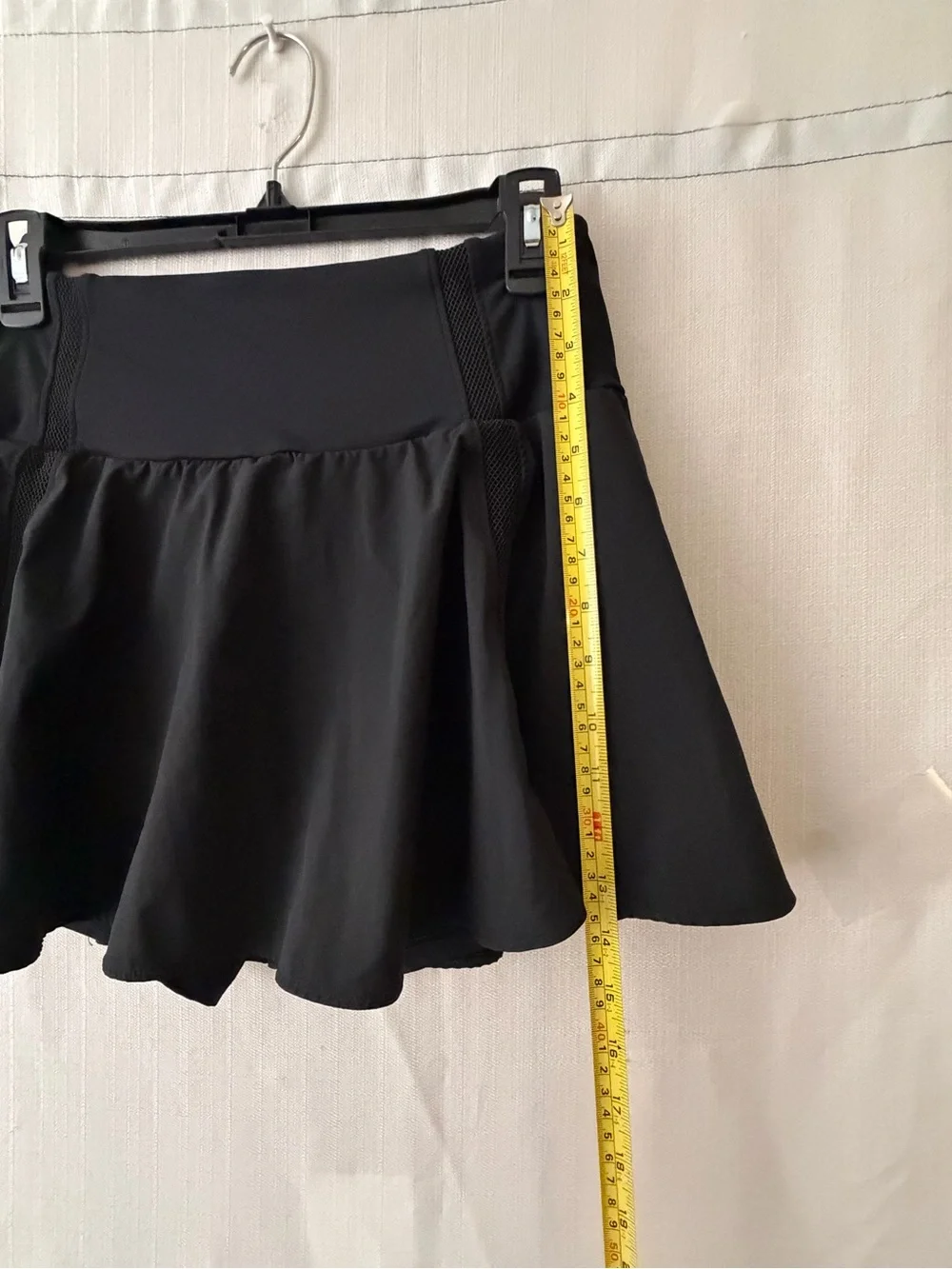 Women’s Black High Waisted Skort Built-in Shorts Mesh Approx S 13.5” Waist(A599)